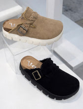 Load image into Gallery viewer, Everyday Buckle Clog