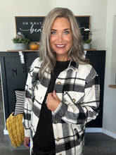 Load image into Gallery viewer, Vintage Flannel Plaid Shirket – Black & White