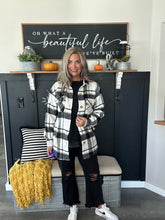 Load image into Gallery viewer, Vintage Flannel Plaid Shirket – Black & White