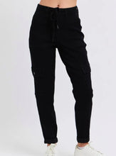 Load image into Gallery viewer, Judy Blue Cargo Joggers
