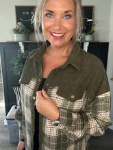 Load image into Gallery viewer, Corduroy Shirket-Army Green
