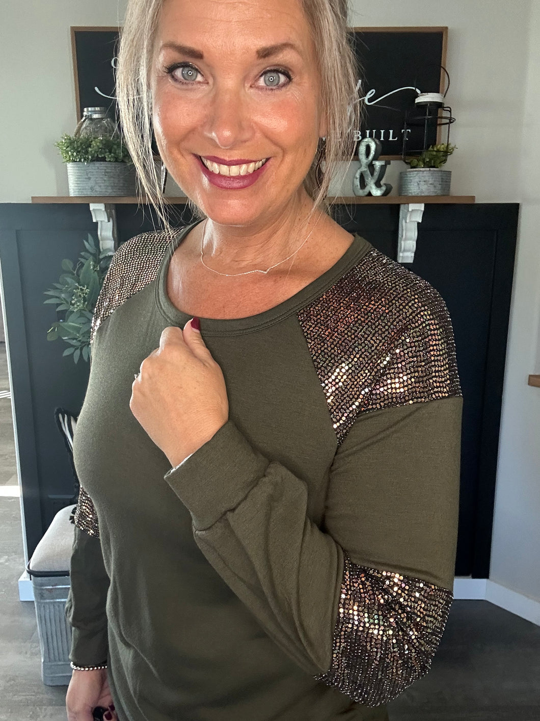 Holiday Top-Army Green