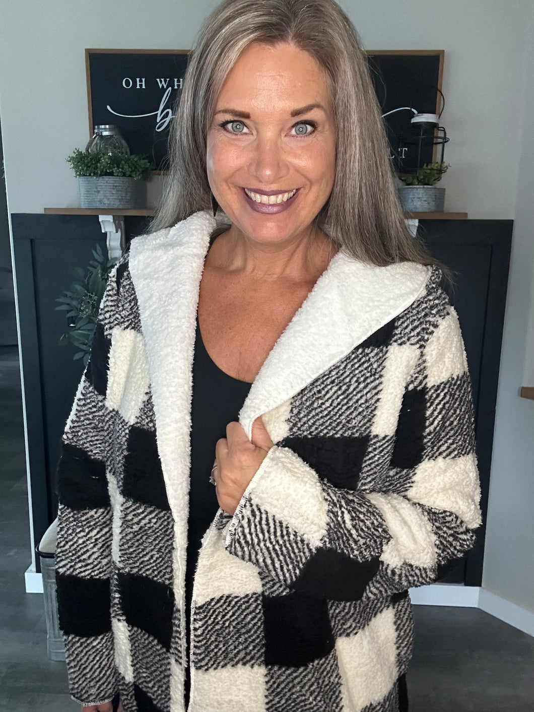 Checker Fleece Jacket with Hood & Side Pockets – Black & White