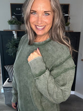 Load image into Gallery viewer, Acid Washed Ribbed Crew-Dark Green
