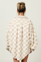 Load image into Gallery viewer, Checker Sherpa Shacket-Black
